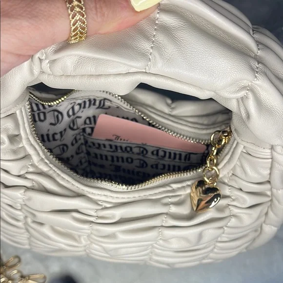 Juicy Couture- Cream Quilted Handbag with Gold Accents & Key chain - Picture 10 of 15